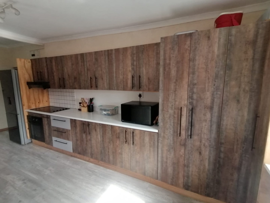 5 Bedroom Property for Sale in Lotus River Western Cape